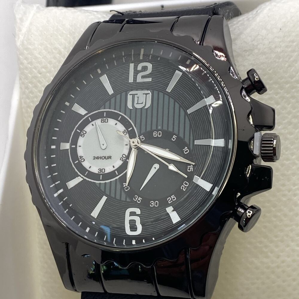 Mens Black Leather Metallic Quartz Watch New Battery